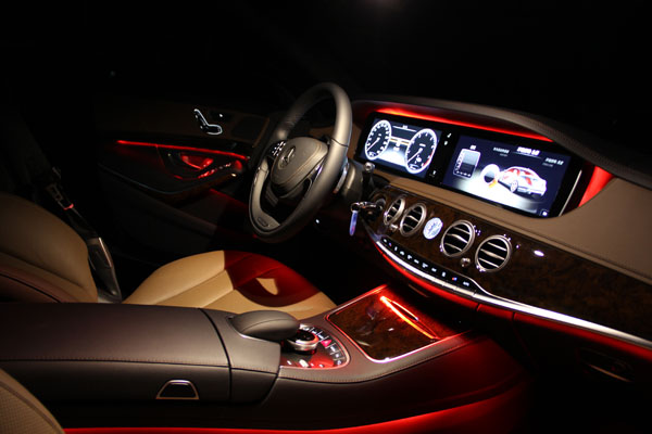 LED/OLED/激光三種汽車照明技術(shù)對(duì)比 誰(shuí)更有優(yōu)勢(shì)？